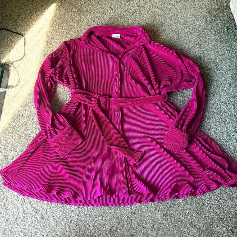 Le Lis Fuchsia Pleated Fabric